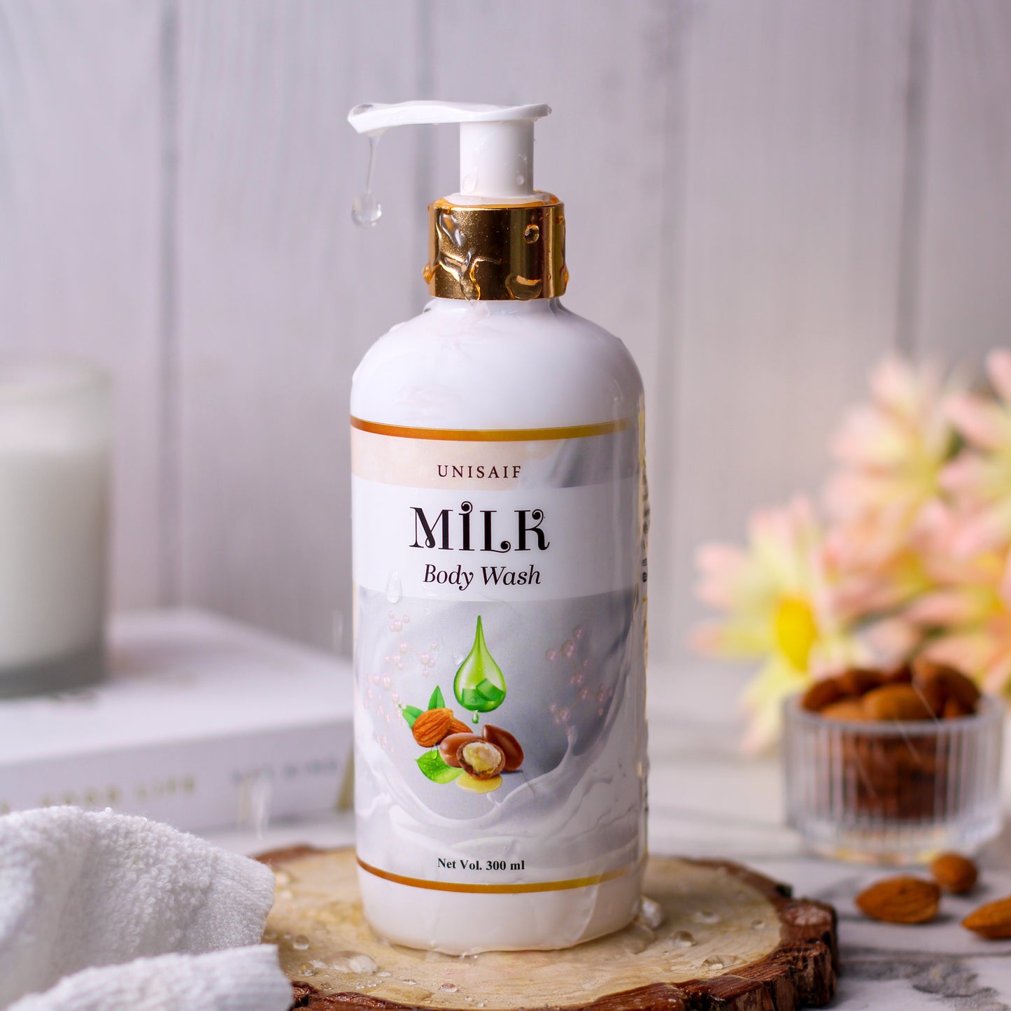 Milk Organic Body Wash (300ml) | Sulphate & Paraben Free| Skin Friendly| Nourishing